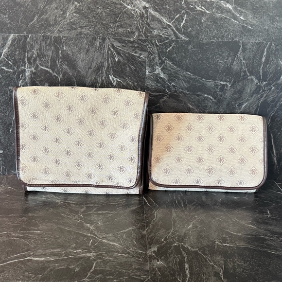 SILVER SAFEKEEPER Travel Toiletry Bags (2) - Picture 1 of 16